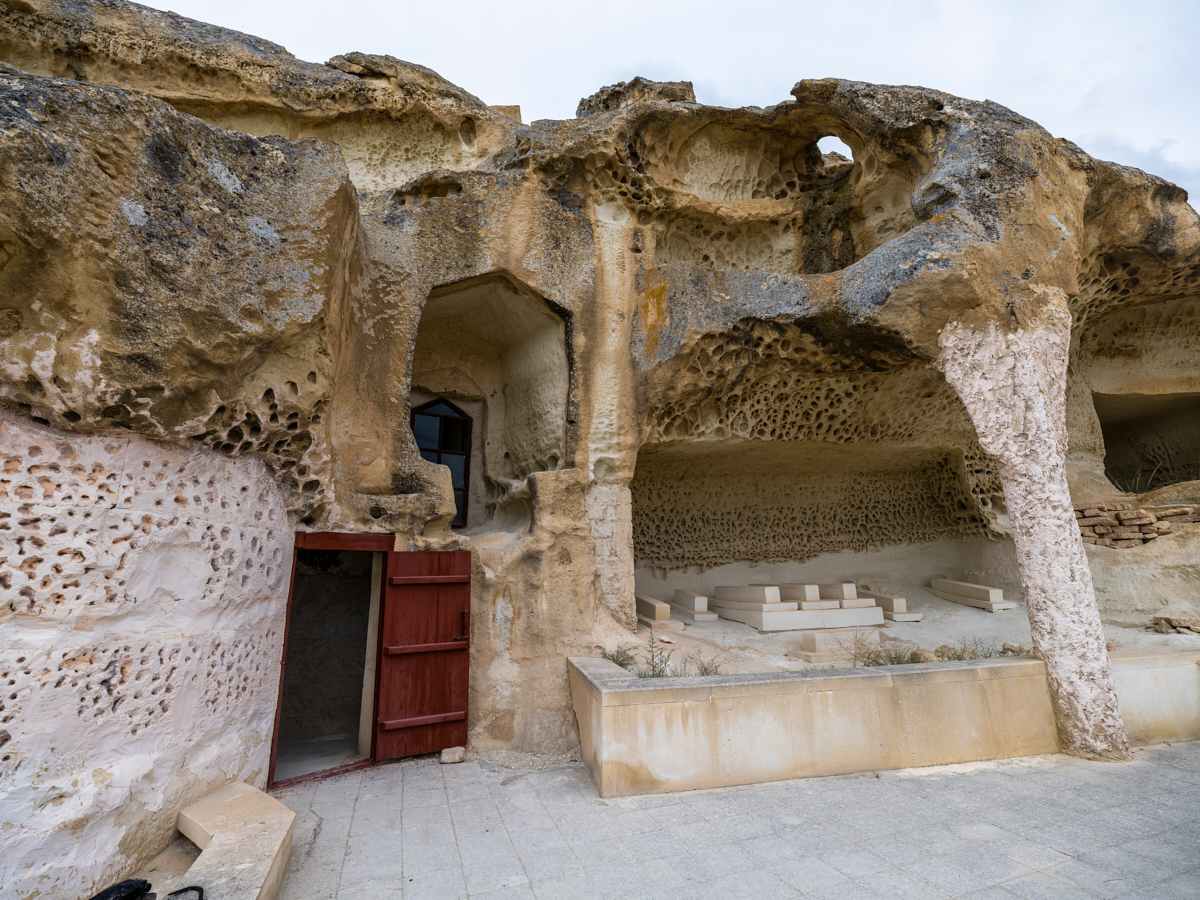 Мавзолей Шақпақ ата